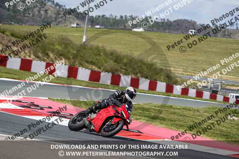 cadwell no limits trackday;cadwell park;cadwell park photographs;cadwell trackday photographs;enduro digital images;event digital images;eventdigitalimages;navarra;no limits trackdays;peter wileman photography;racing digital images;trackday digital images;trackday photos